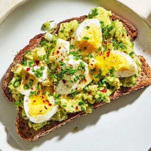 Avocado Egg Smash Toast